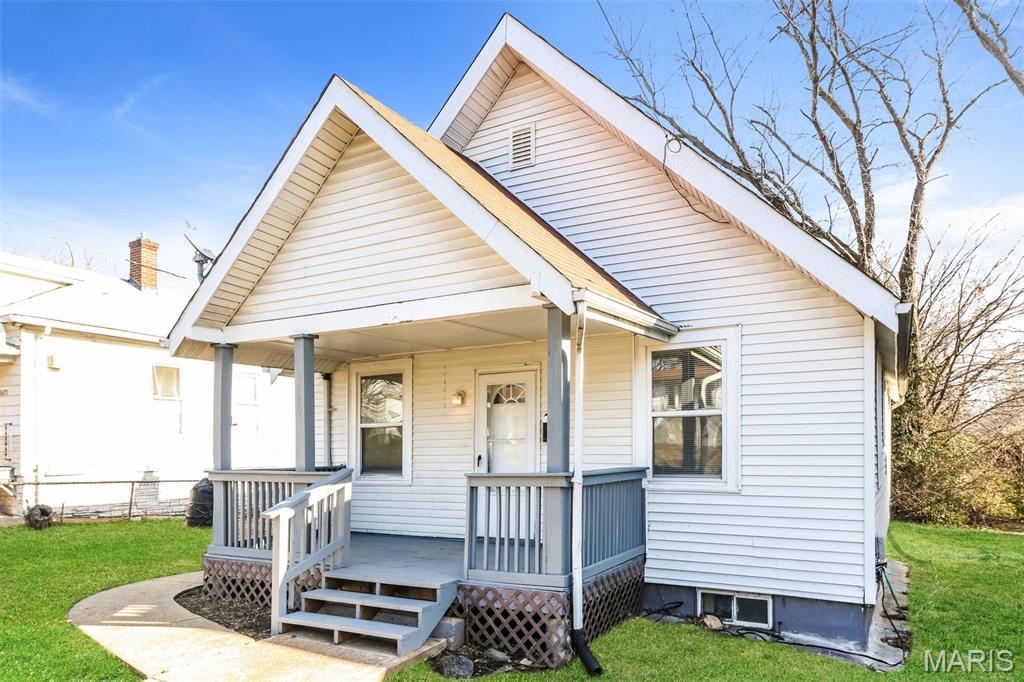 West Walnut Manor - Residential