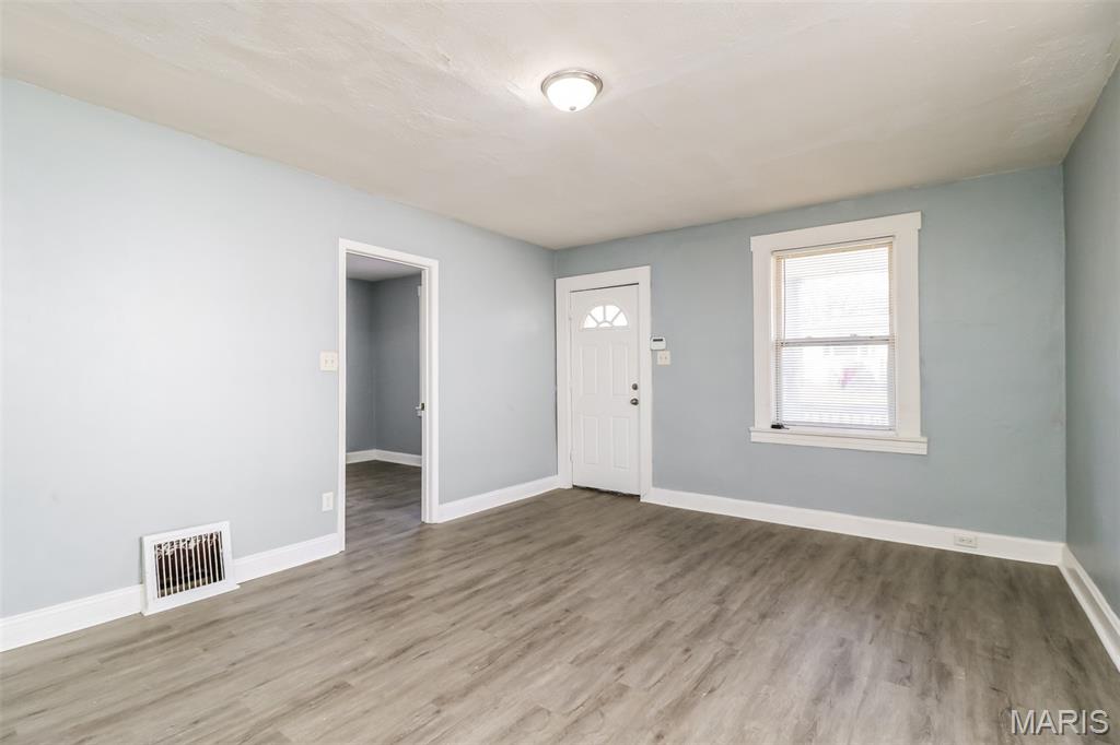 West Walnut Manor - Residential