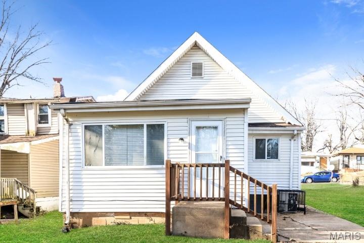 West Walnut Manor - Residential