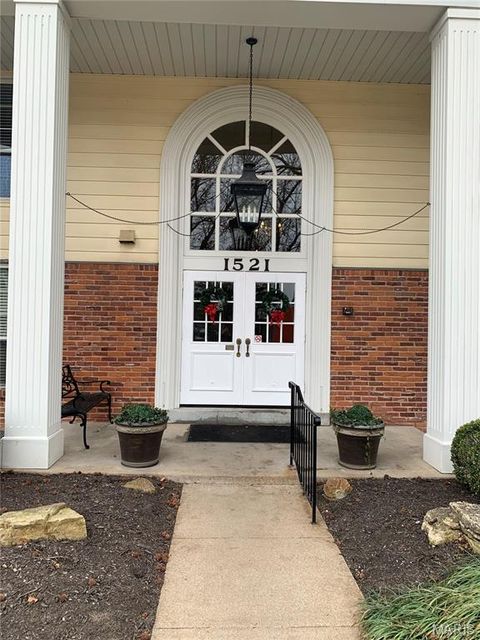 Tiny photo for 1521 Hedgeford Drive #5, Chesterfield, MO 63017 (MLS # 26000178)