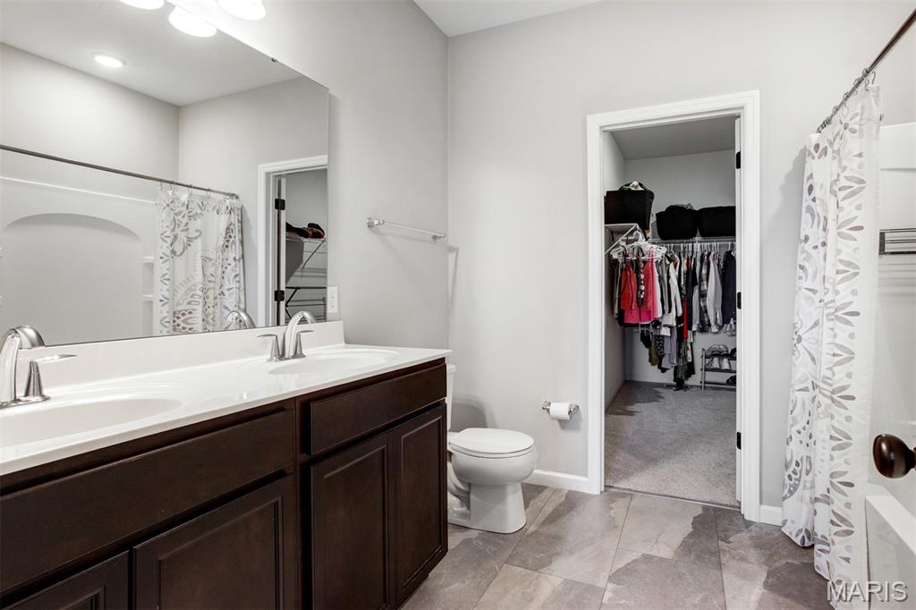 Arnold, Missouri 63010, United States, 4 Bedrooms Bedrooms, ,3 BathroomsBathrooms,Residential,Active,211320