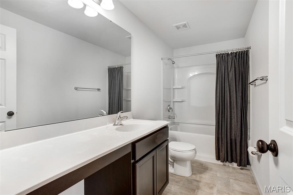 Arnold, Missouri 63010, United States, 4 Bedrooms Bedrooms, ,3 BathroomsBathrooms,Residential,Active,211320