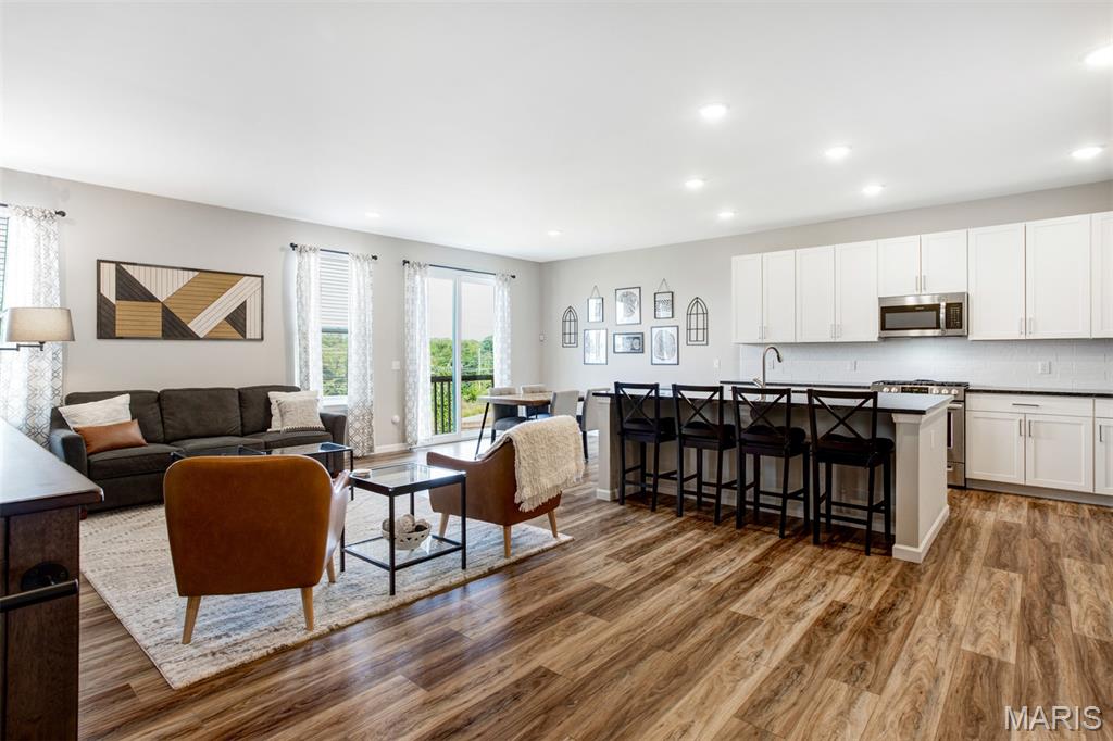 Arnold, Missouri 63010, United States, 4 Bedrooms Bedrooms, ,3 BathroomsBathrooms,Residential,Active,211320