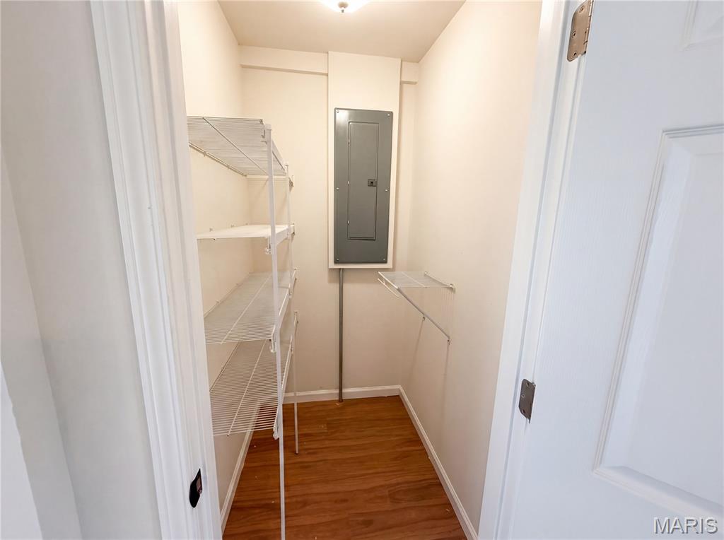 Lake Adelle 01 - Residential