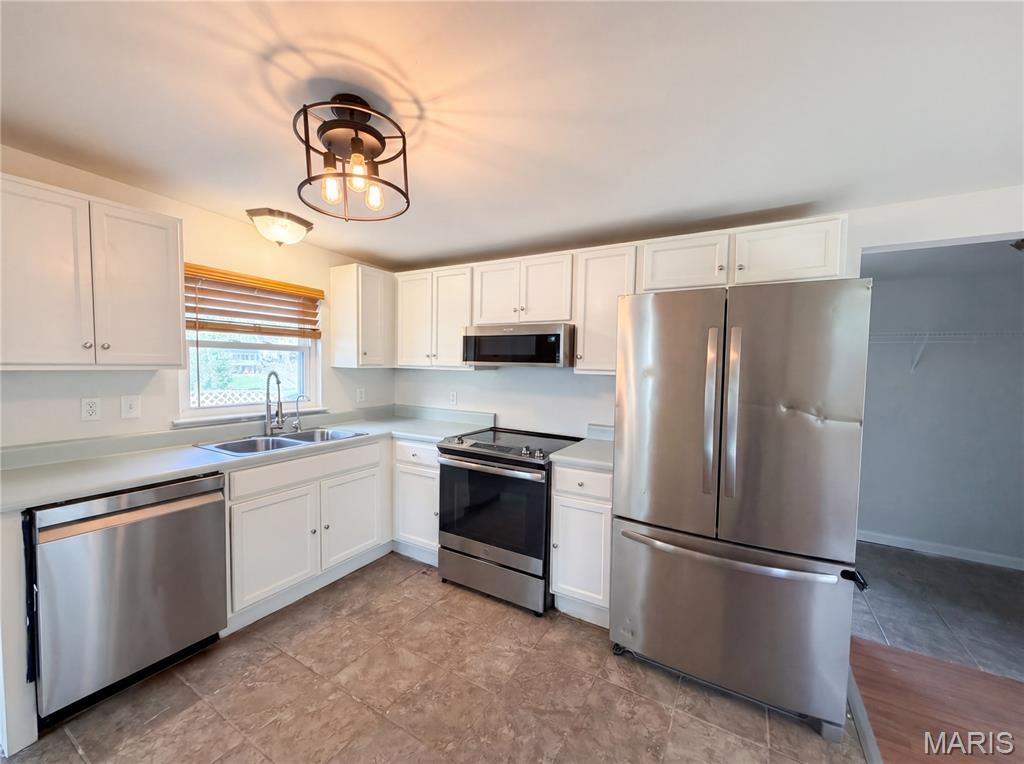 Lake Adelle 01 - Residential