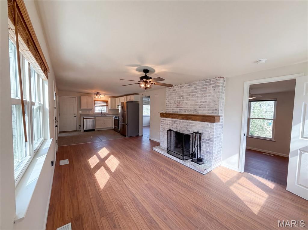 Lake Adelle 01 - Residential