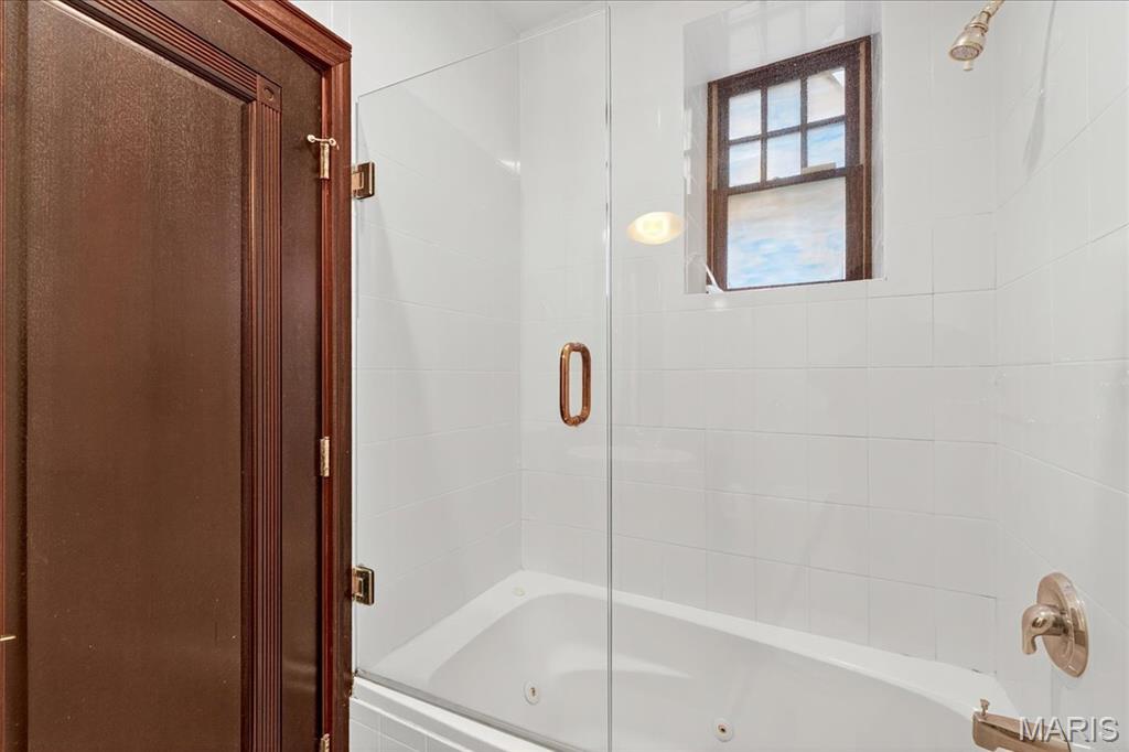 St Louis, Missouri 63108, United States, 2 Bedrooms Bedrooms, ,2 BathroomsBathrooms,Residential,Coming Soon,175102