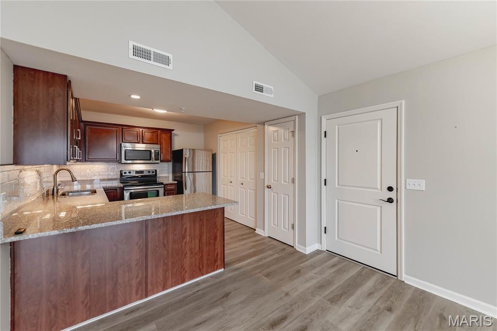 Bordeaux Condo Bldg 5 - Residential