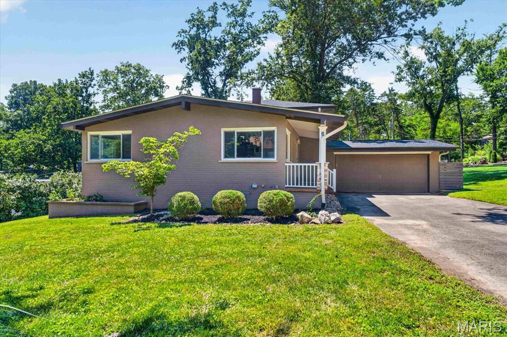 6 The Knolls Lane