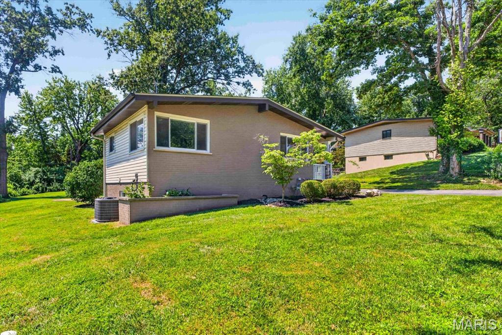 6 The Knolls Lane