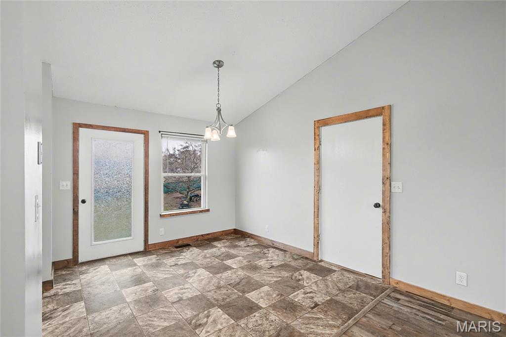 7737 Meadow View Circle