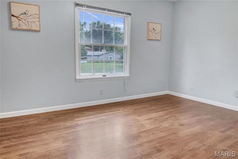 Tiny photo for 166 Southdown Drive, Chesterfield, MO 63017 (MLS # 26037558)