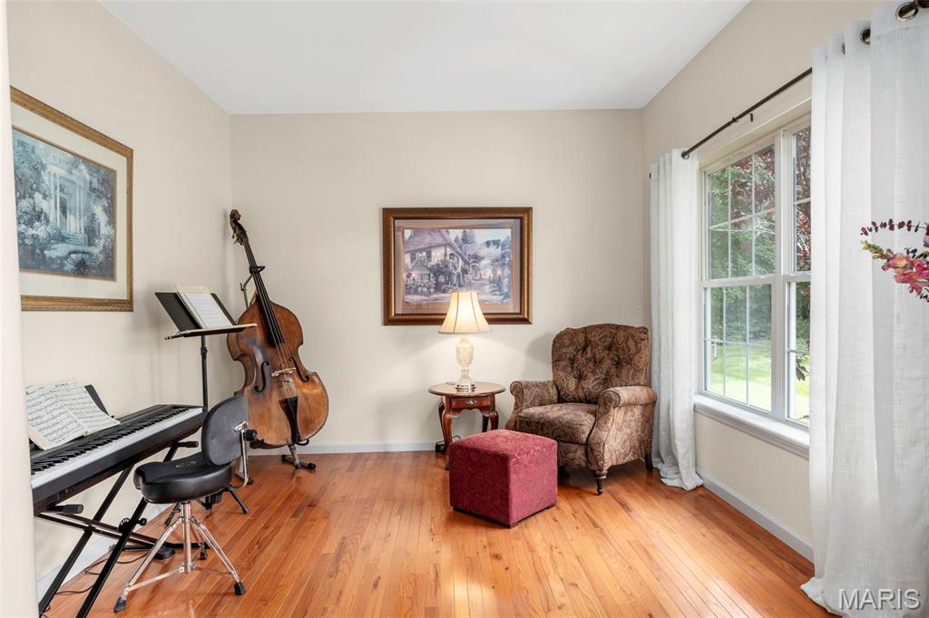 5 Hickory Glen Court