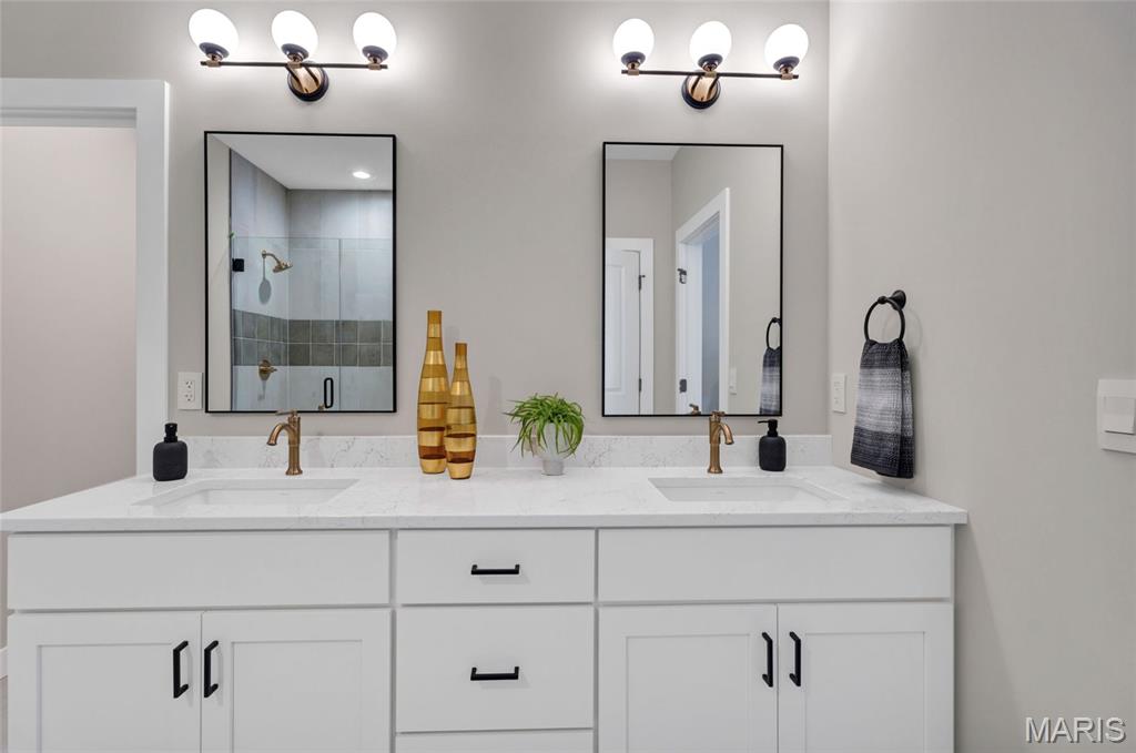 Gates Manor - Residential