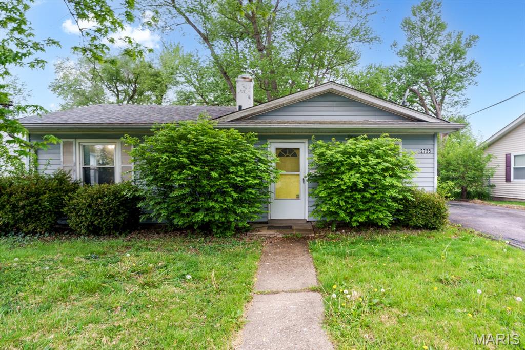 2725 Birch Avenue