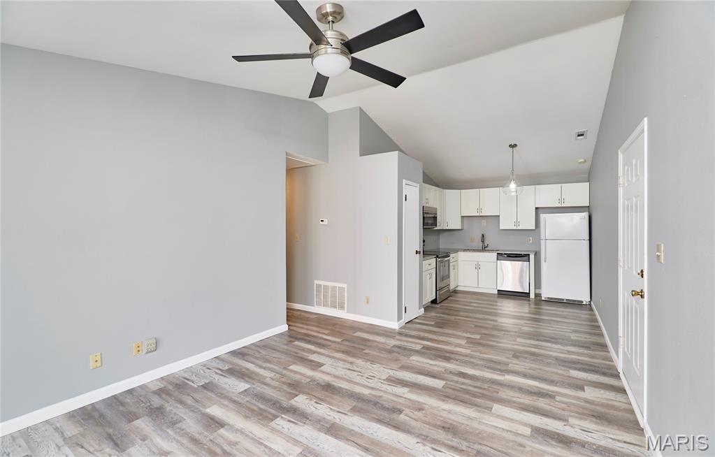 Sherwood Place Condo Nine - Residential