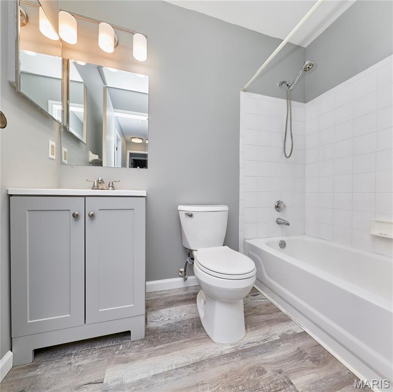 Sherwood Place Condo Nine - Residential