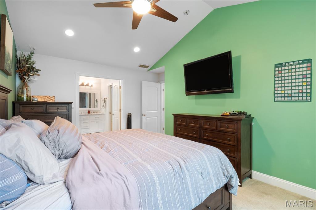 St Louis, Missouri 63130, United States, 4 Bedrooms Bedrooms, ,3 BathroomsBathrooms,Residential,Active,200533