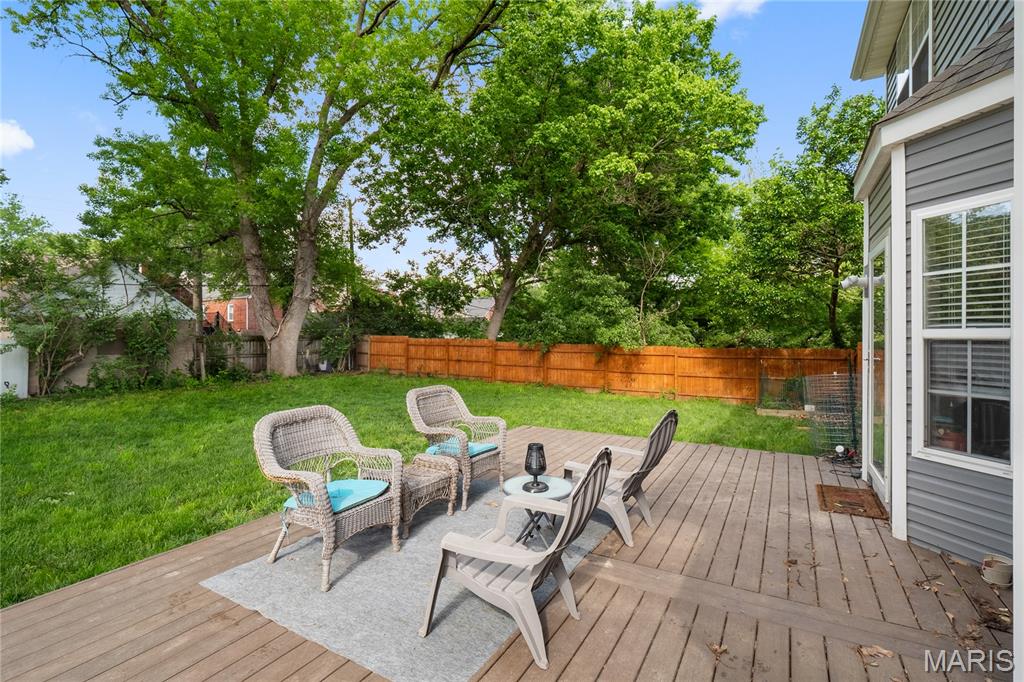 St Louis, Missouri 63130, United States, 4 Bedrooms Bedrooms, ,3 BathroomsBathrooms,Residential,Active,200533