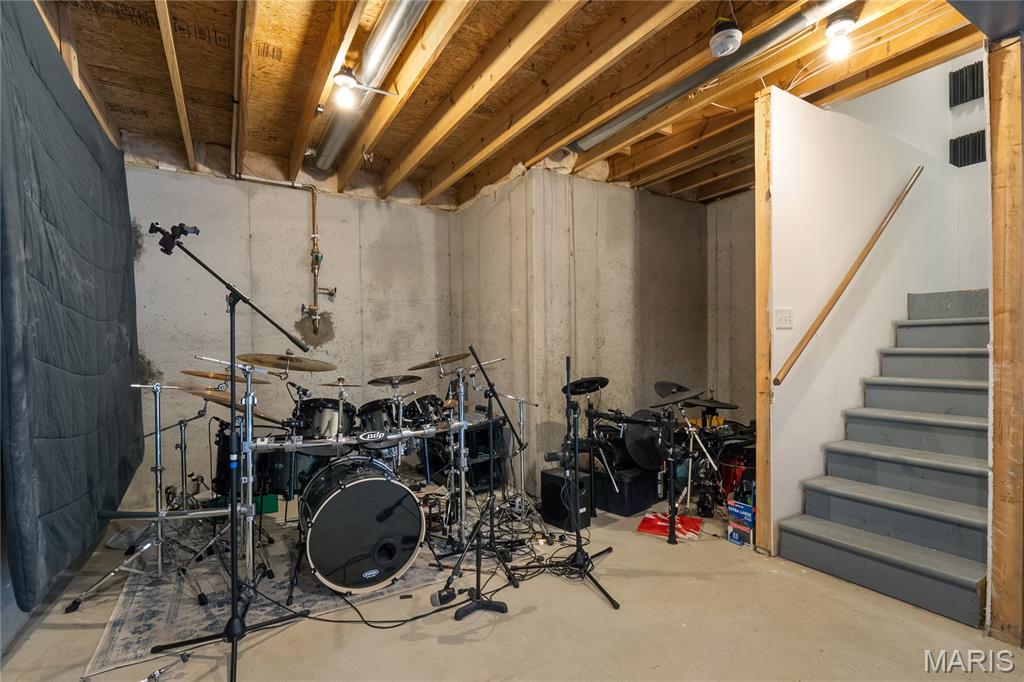 St Louis, Missouri 63130, United States, 4 Bedrooms Bedrooms, ,3 BathroomsBathrooms,Residential,Active,200533