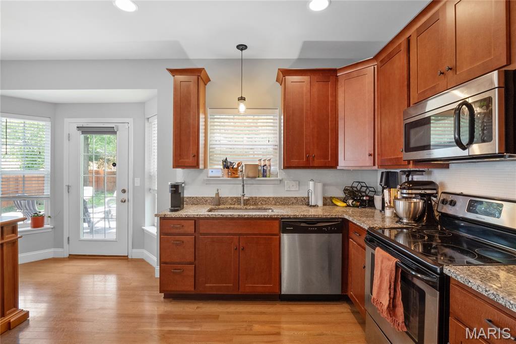 St Louis, Missouri 63130, United States, 4 Bedrooms Bedrooms, ,3 BathroomsBathrooms,Residential,Active,200533