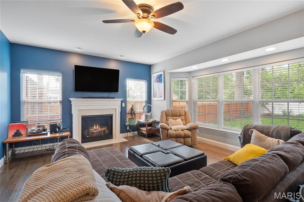 St Louis, Missouri 63130, United States, 4 Bedrooms Bedrooms, ,3 BathroomsBathrooms,Residential,Active,200533