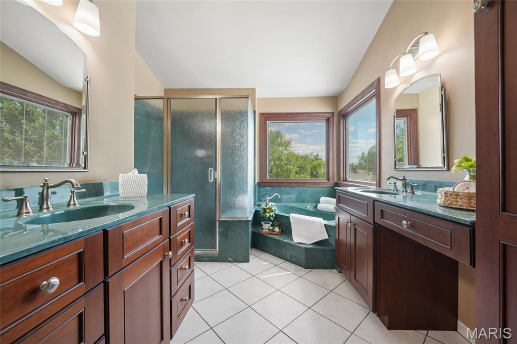 Meadows At Quail Creek Four The - Residential