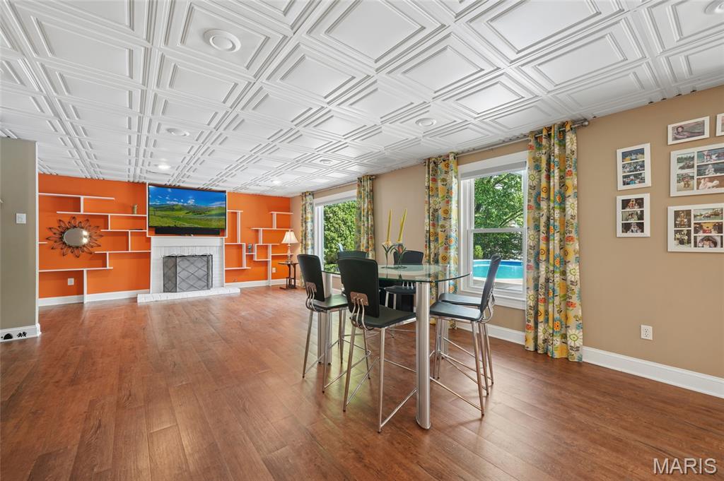 Meadows At Quail Creek Four The - Residential