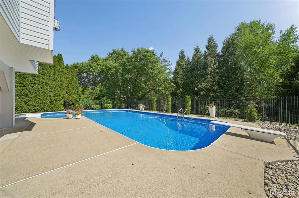 Meadows At Quail Creek Four The - Residential