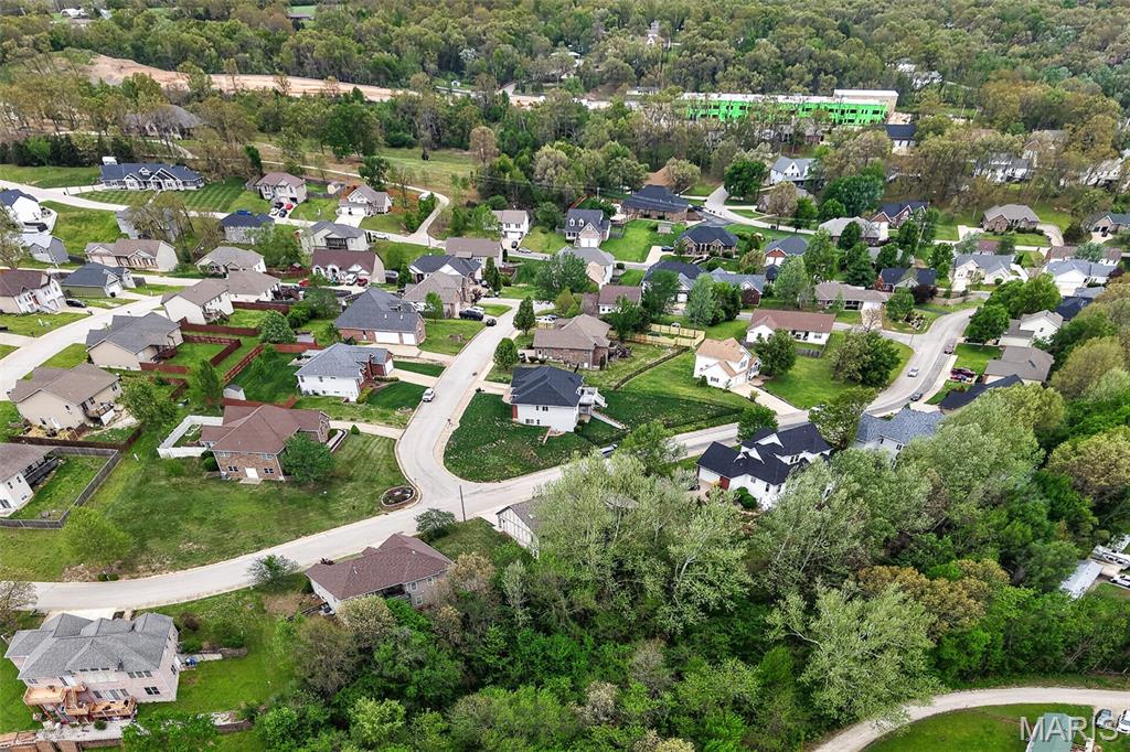 BRIAR POINTE - Residential