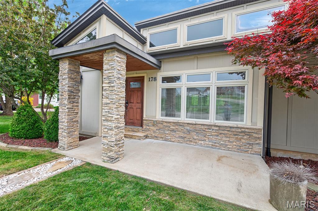 BRIAR POINTE - Residential