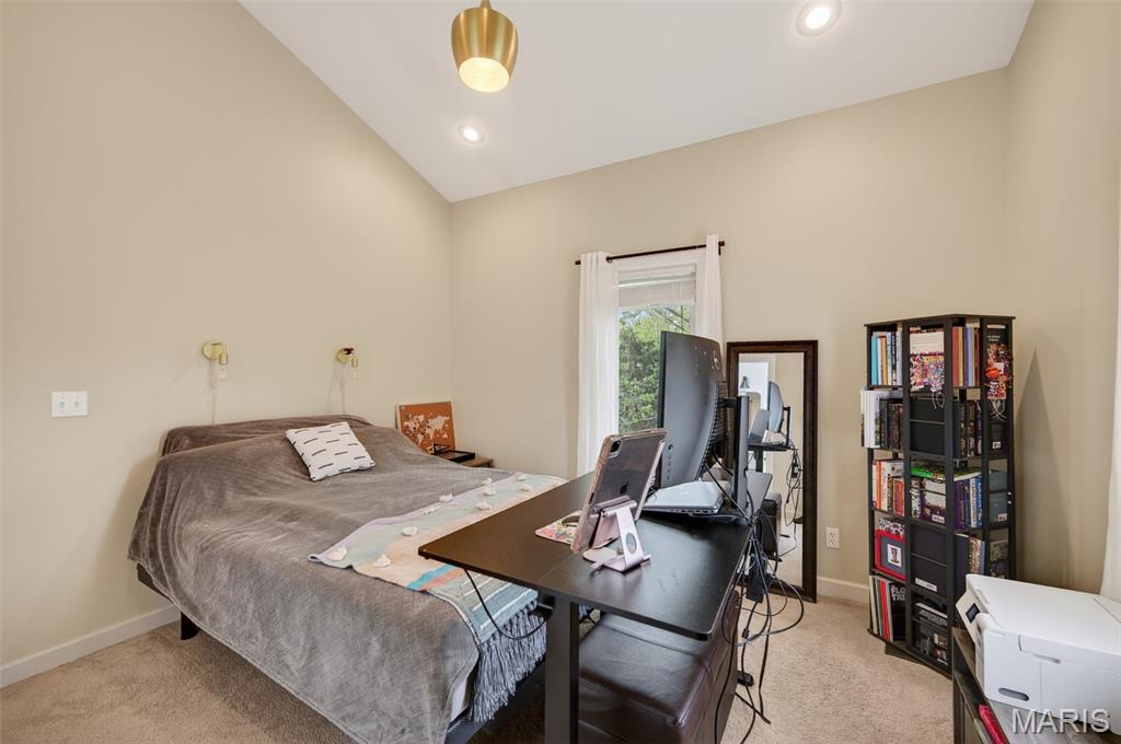 BRIAR POINTE - Residential