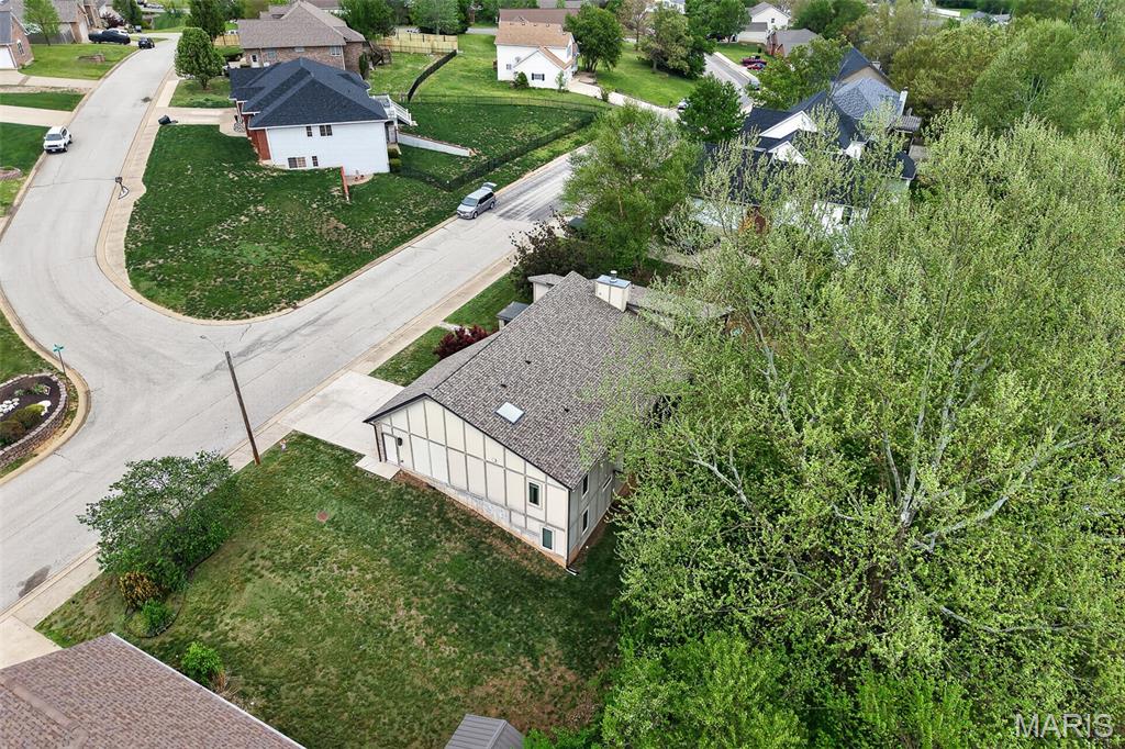 BRIAR POINTE - Residential