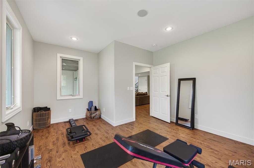 BRIAR POINTE - Residential