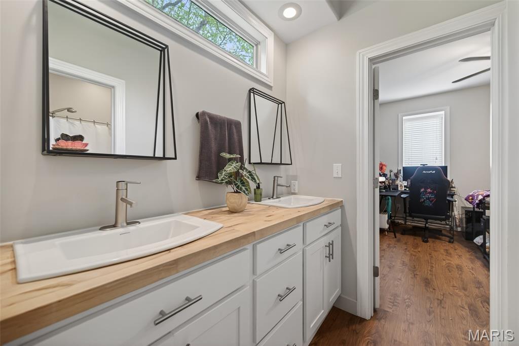 BRIAR POINTE - Residential