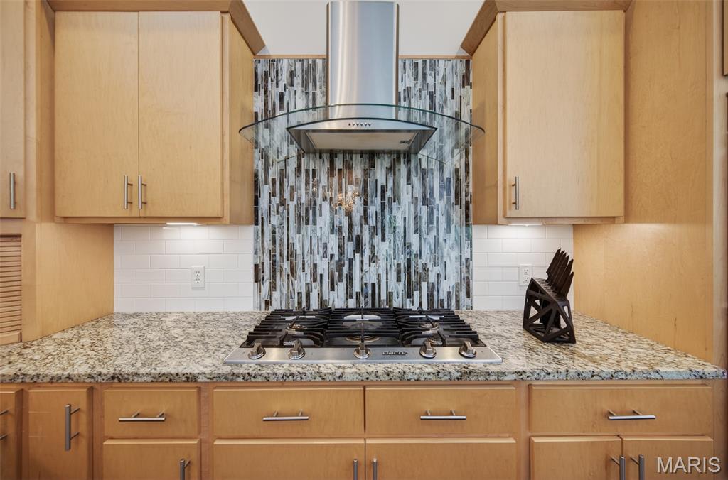 BRIAR POINTE - Residential