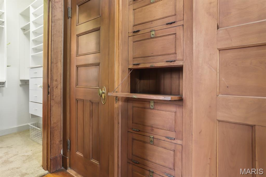DeBaliviere Place - Residential