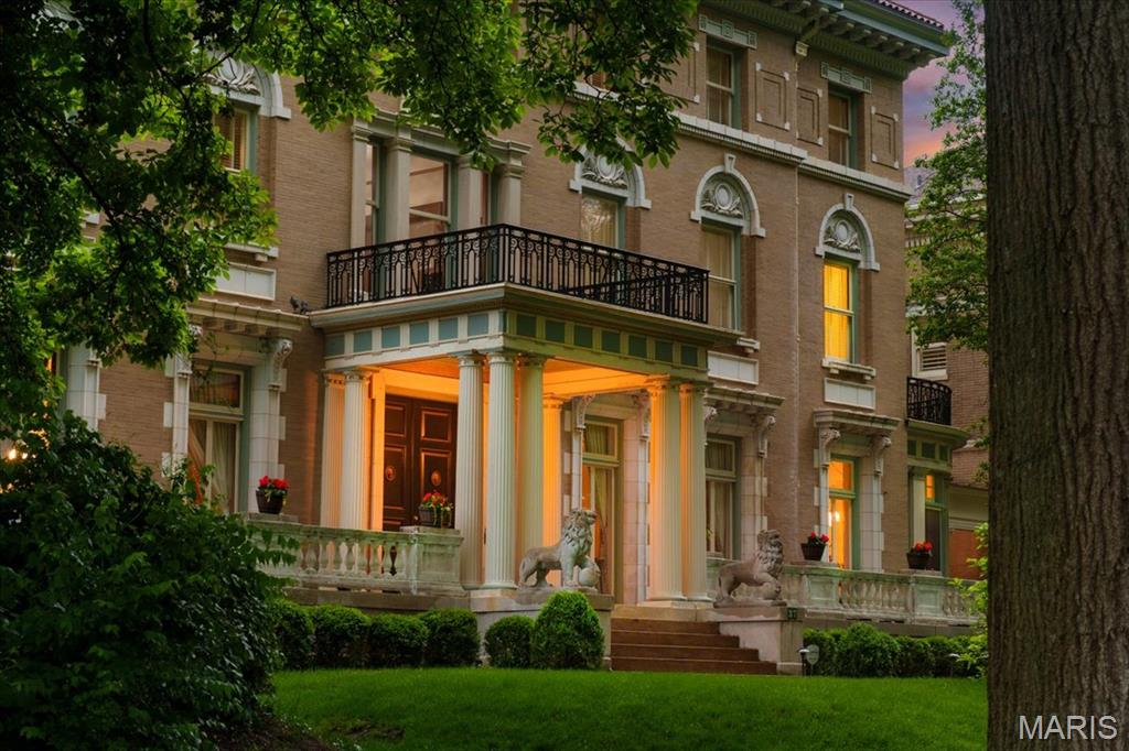 DeBaliviere Place - Residential