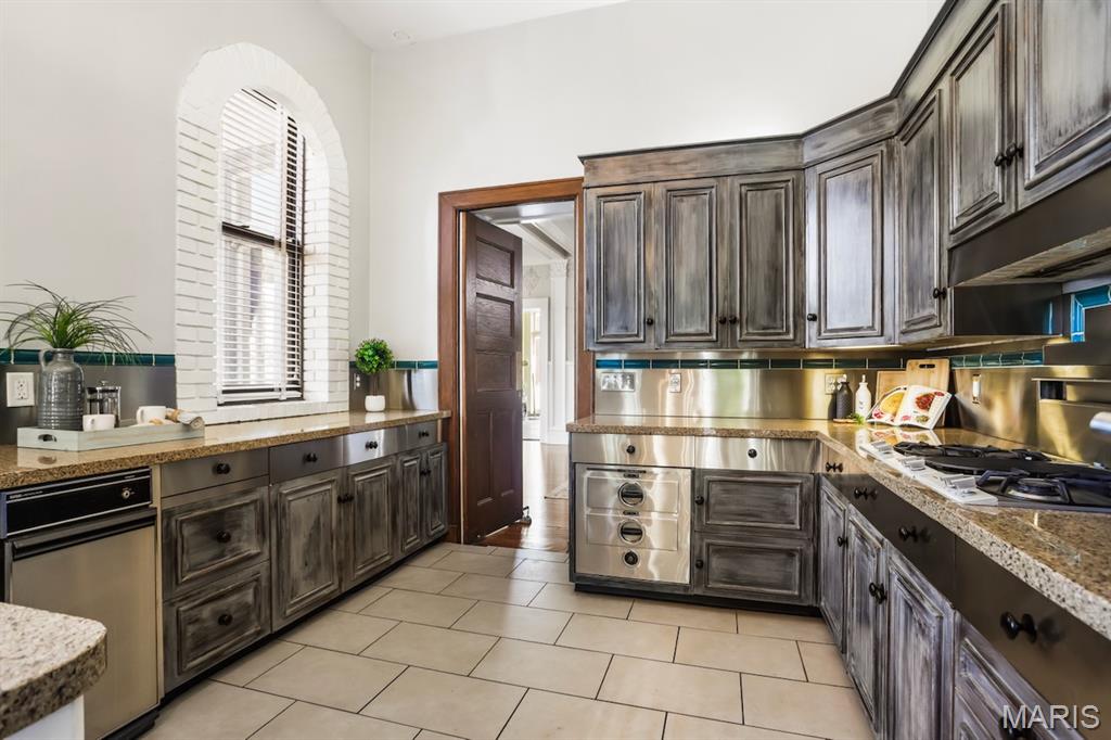 DeBaliviere Place - Residential