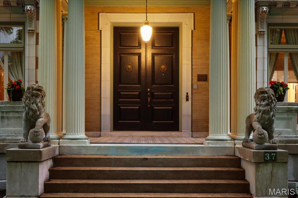 DeBaliviere Place - Residential