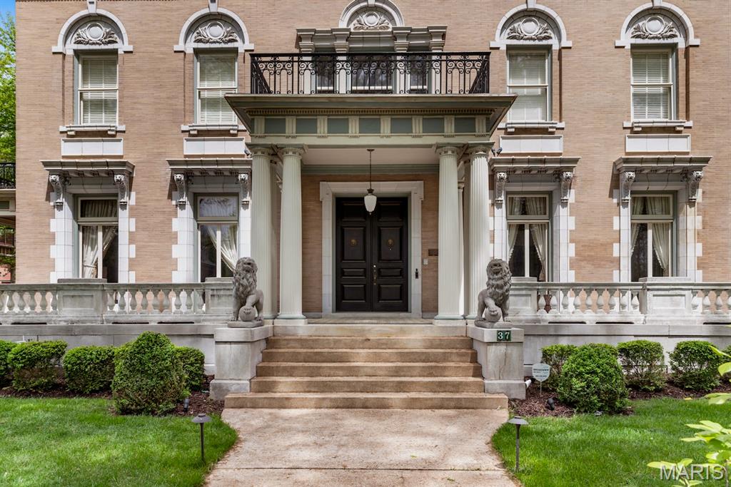 DeBaliviere Place - Residential