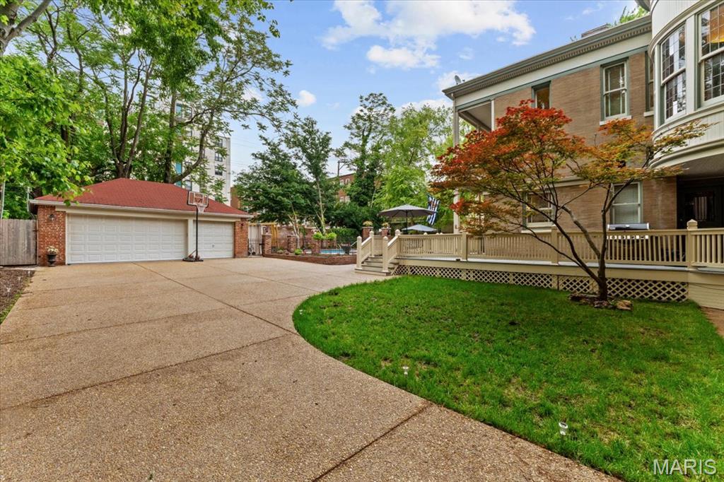 DeBaliviere Place - Residential