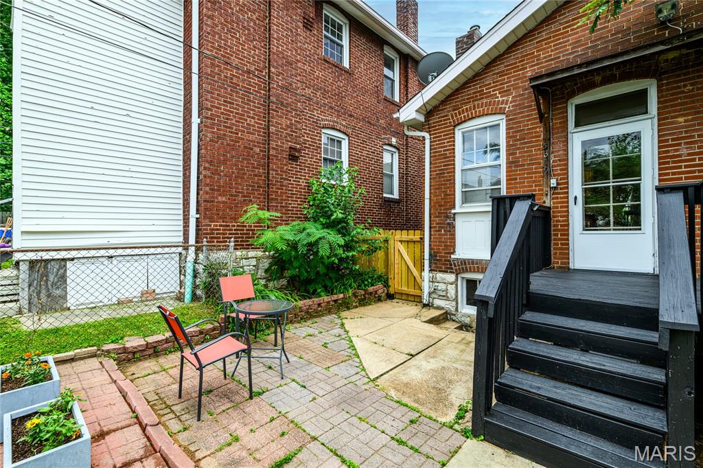 James C Travillas/Southampton - Residential