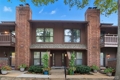 698 Trailcrest Court 5 Kirkwood MO 63122