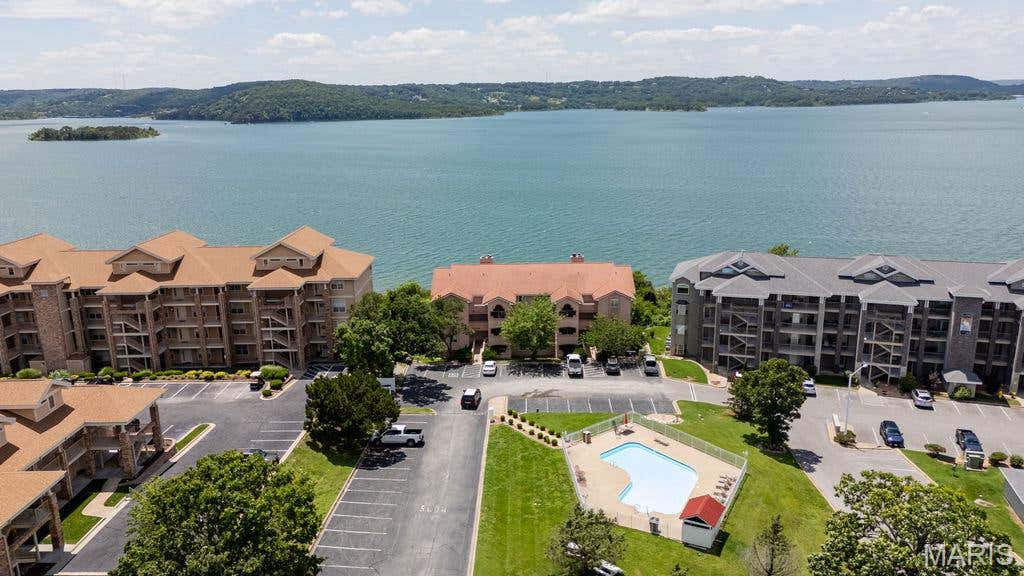 Photo of 700 Emerald Pointe Dr DR #101, Hollister, MO 65672 (MLS # 26037082)