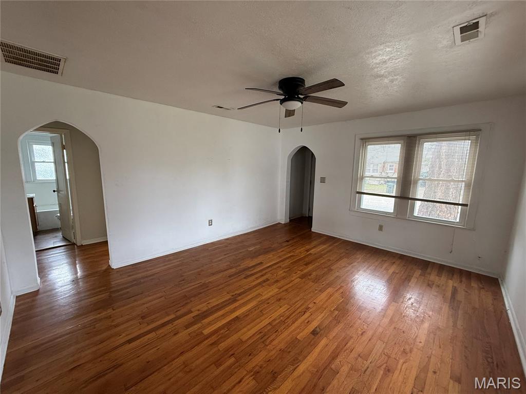 MI Harrisons - Residential