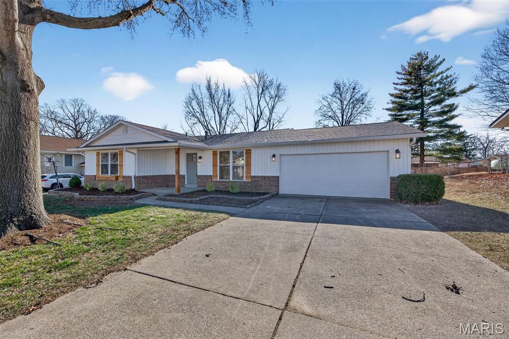 Photo of 3050 Willow Wood Drive, St Charles, MO 63303 (MLS # 26001685)