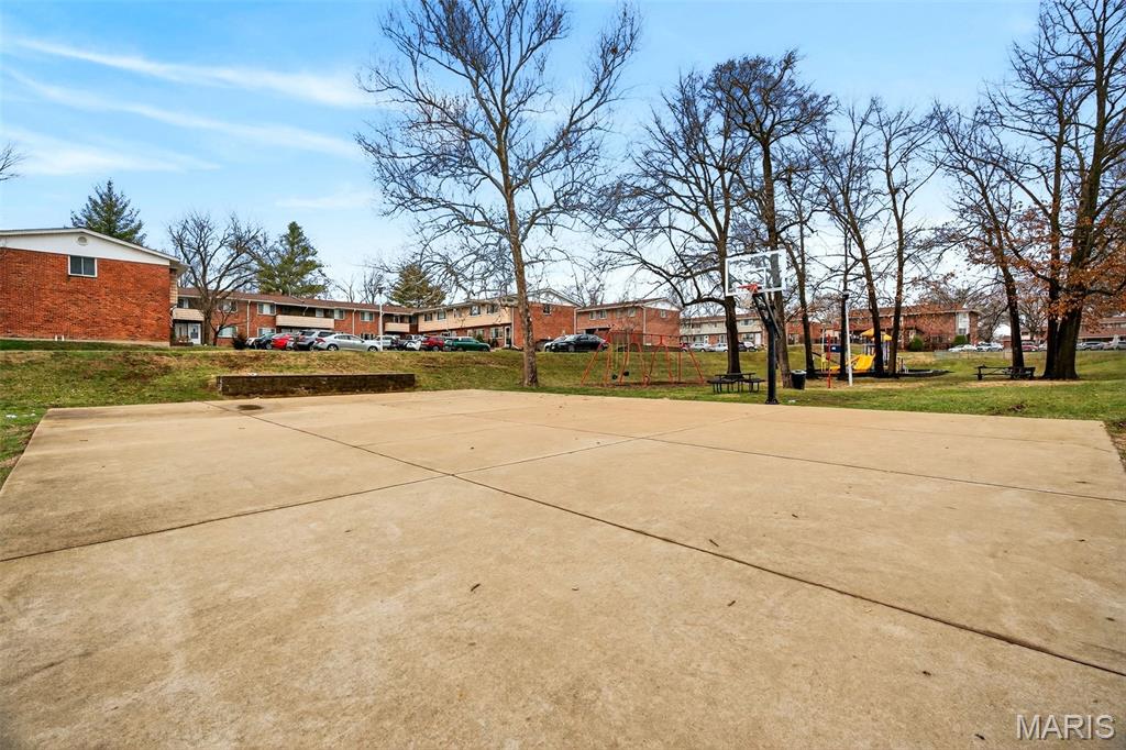 Carroll Wood Condo - Residential