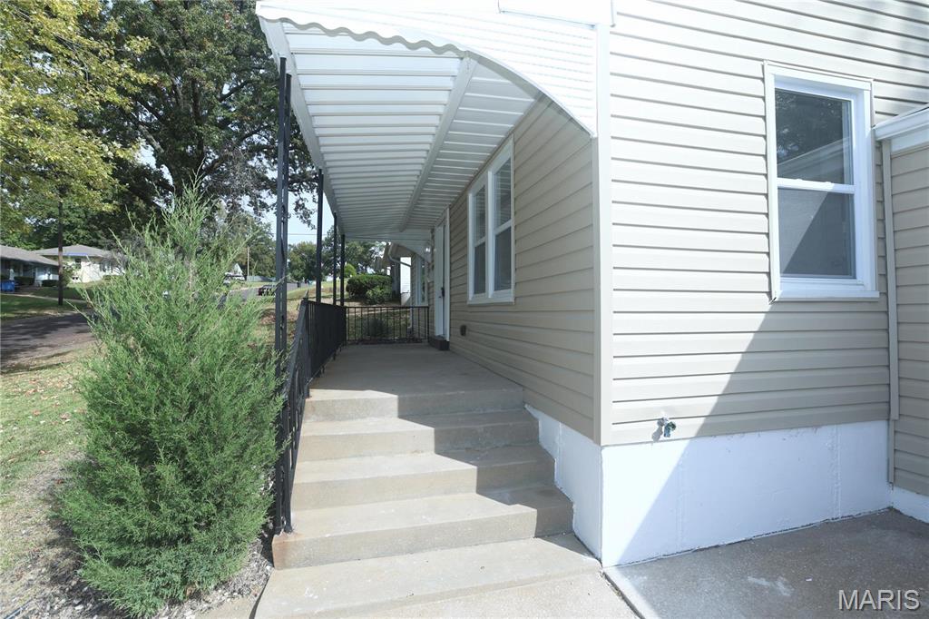 St Louis, Missouri 63136, United States, 3 Bedrooms Bedrooms, ,2 BathroomsBathrooms,Residential,Active,38310