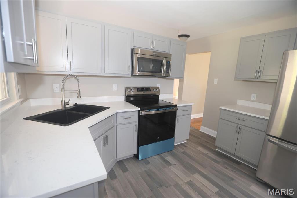 St Louis, Missouri 63136, United States, 3 Bedrooms Bedrooms, ,2 BathroomsBathrooms,Residential,Active,38310